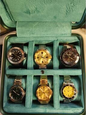 Invicta 6-slot metal case loaded with 6 assorted Invicta watches!!!